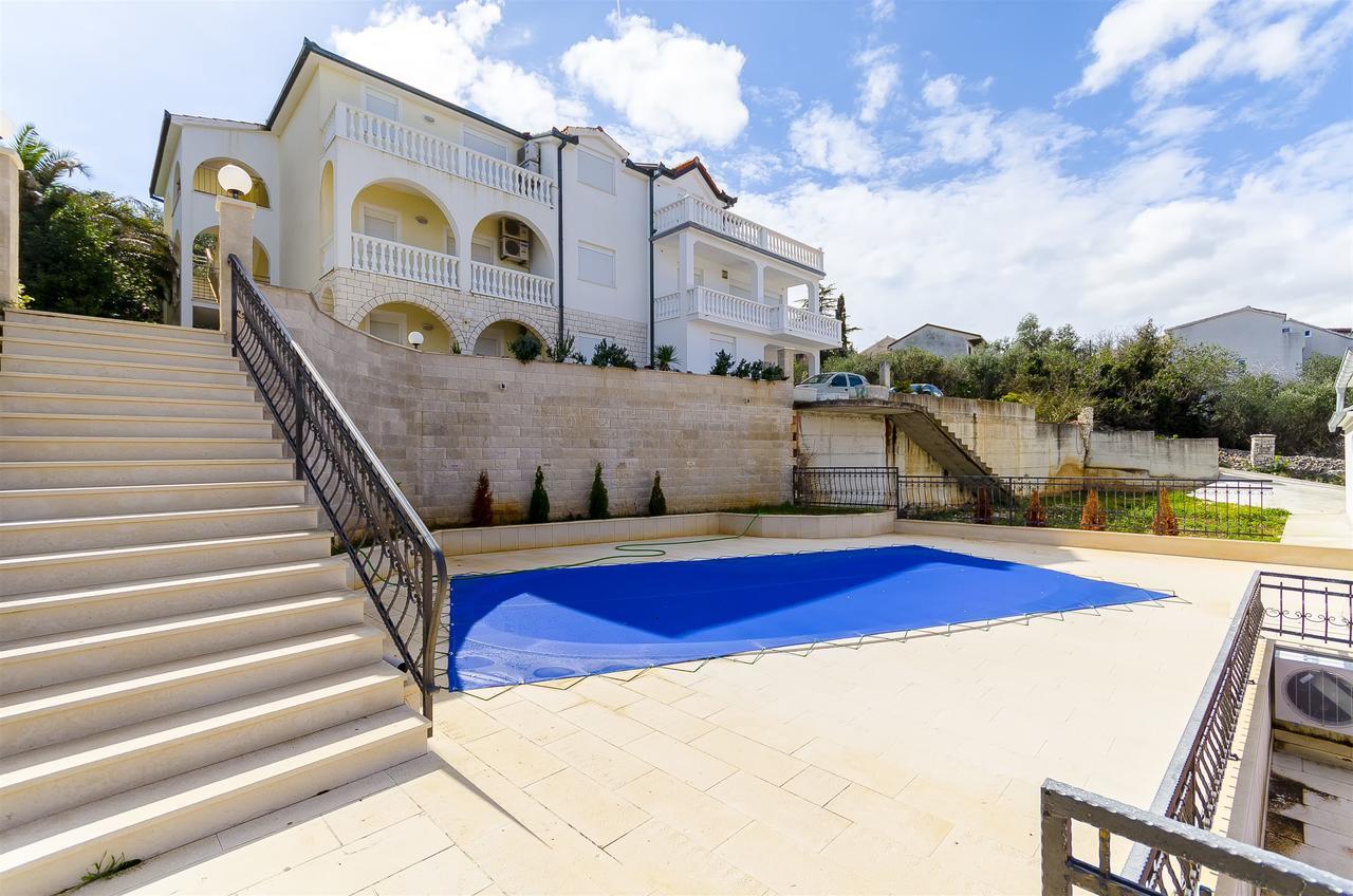 Apartments Krusica Trogir Buitenkant foto