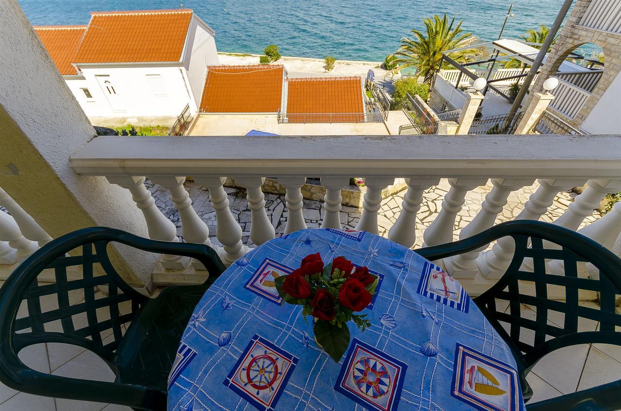 Apartments Krusica Trogir Buitenkant foto