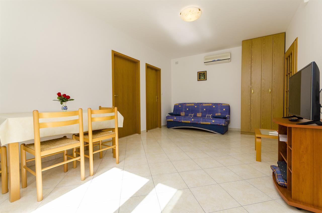 Apartments Krusica Trogir Buitenkant foto