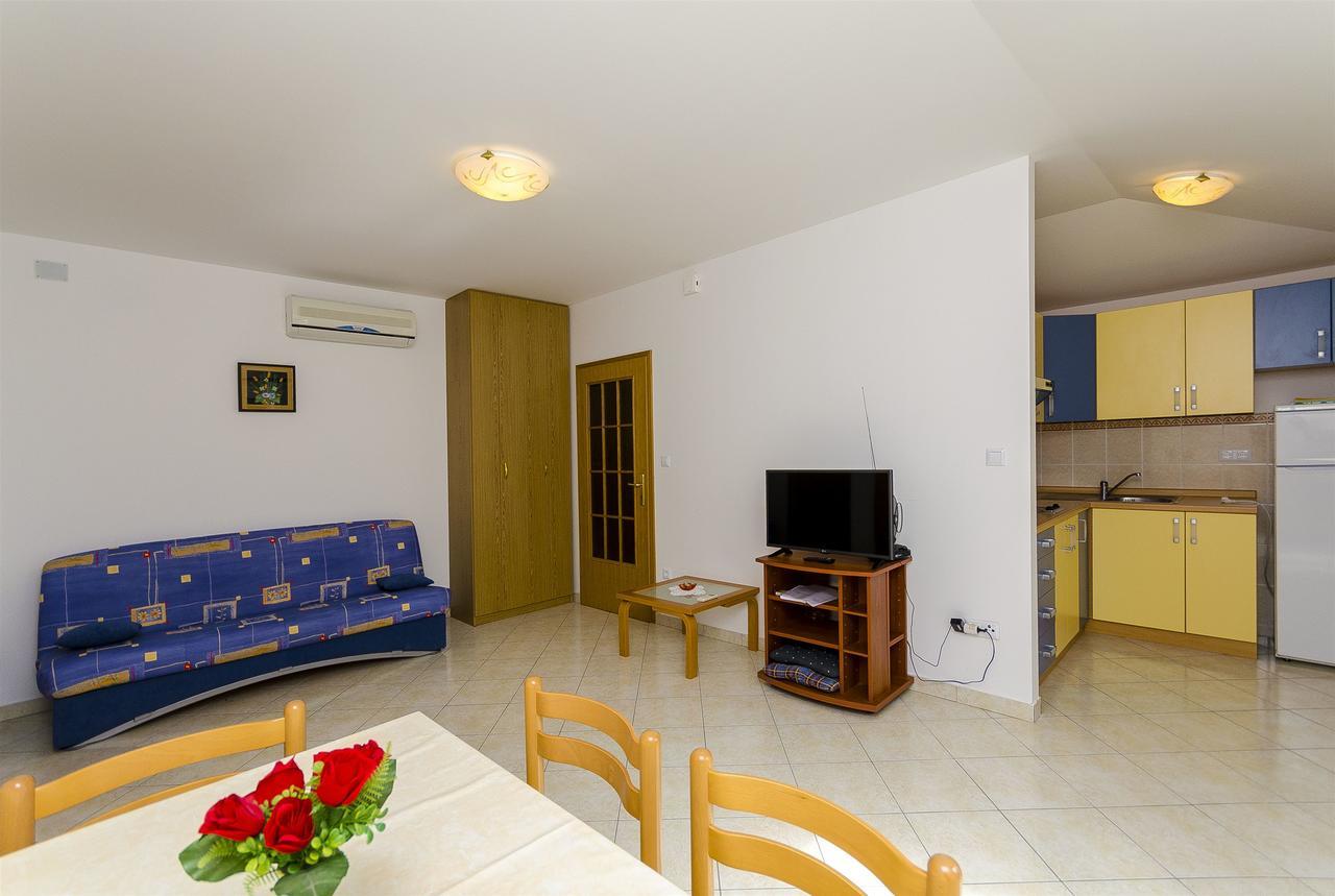 Apartments Krusica Trogir Buitenkant foto